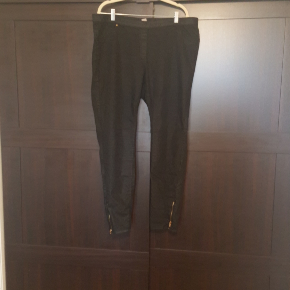 H&M Size24 Black Jean Jeggings